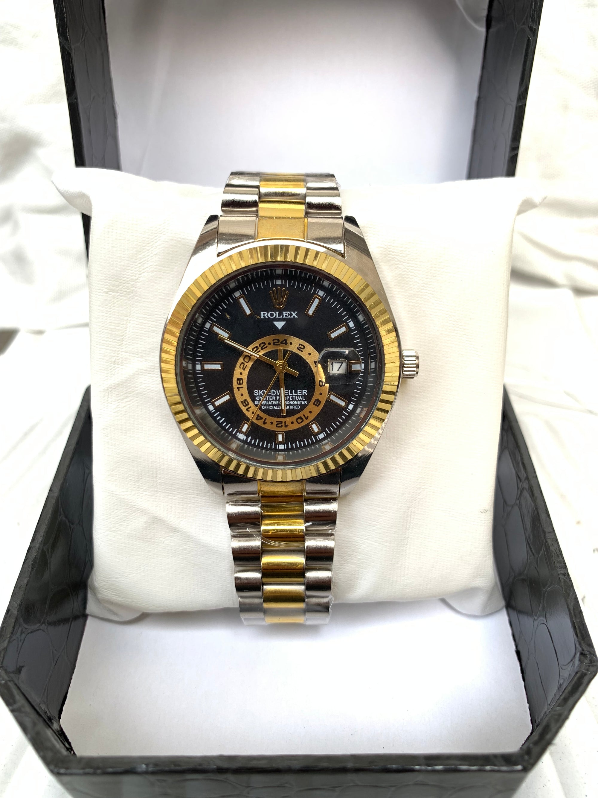 Rolex Sky-Dweller – Black Dial, Two-Tone Oystersteel & Yellow Gold