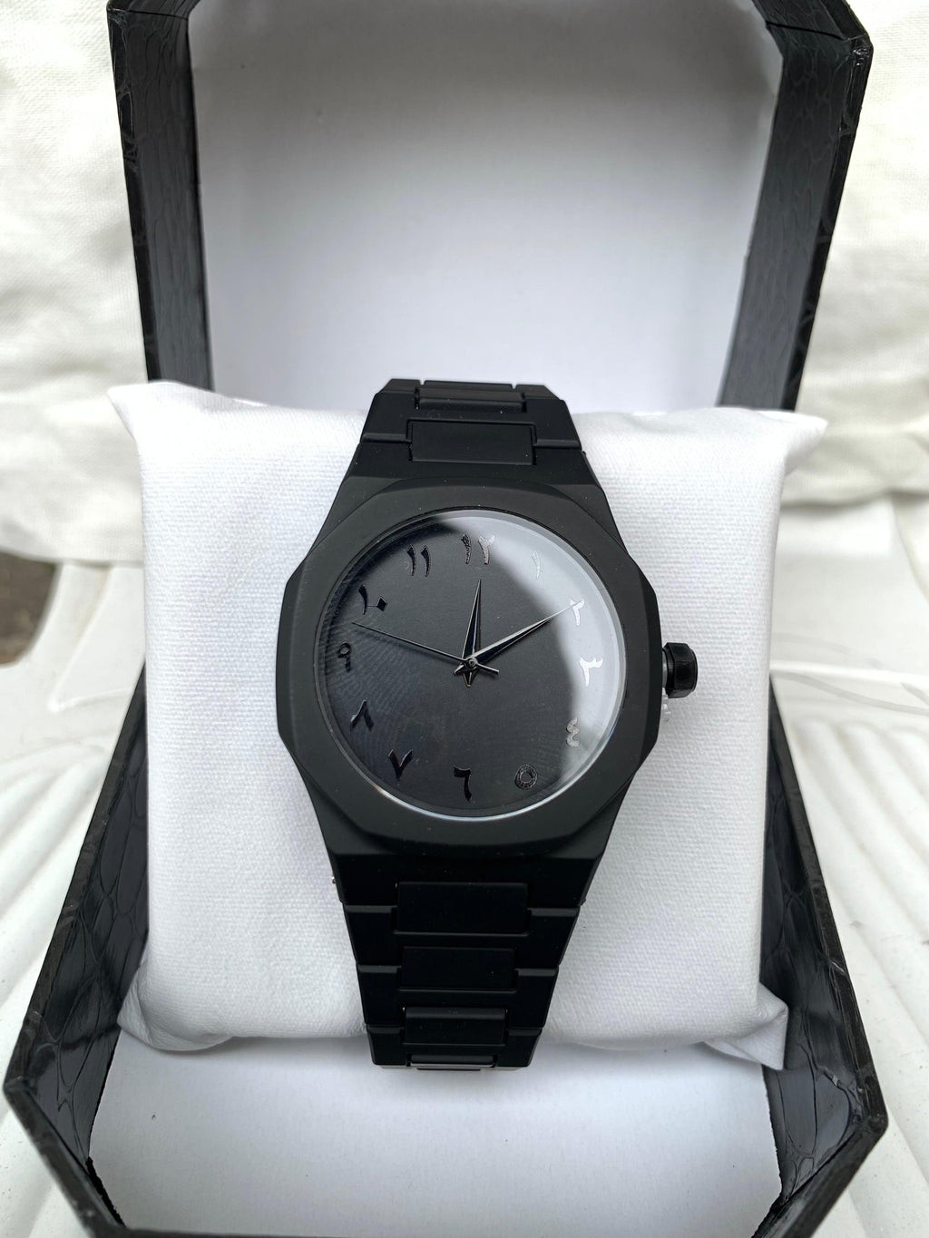Midnight Black Arabic Aura