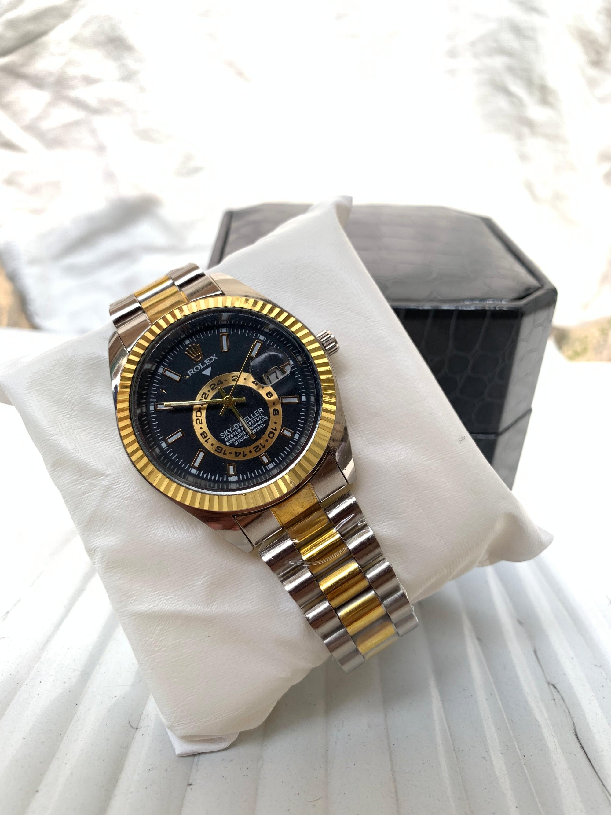 Rolex Sky-Dweller – Black Dial, Two-Tone Oystersteel & Yellow Gold